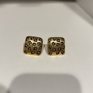 Vintage brooch and leopard clip on earrings set